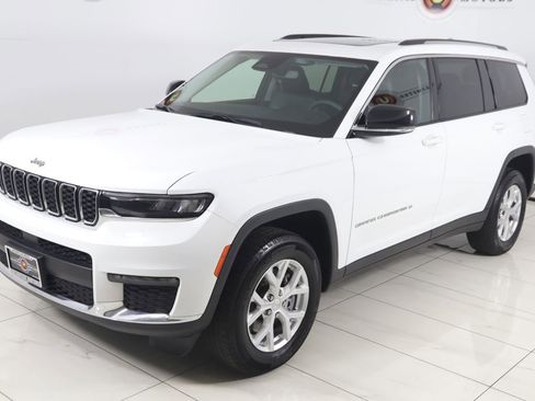 Used 2023 Jeep Grand Cherokee L Limited AWD/4WD image 23