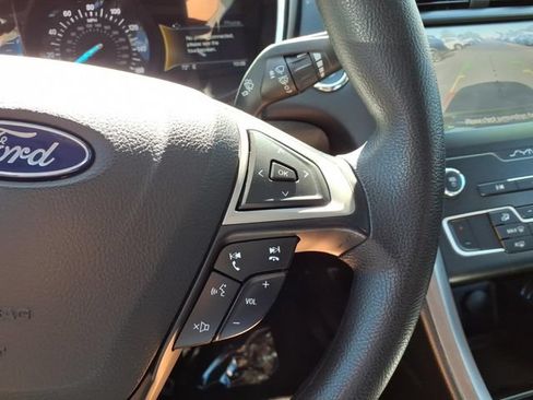 Used 2020 Ford Fusion SE FWD image 31