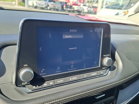 Certified 2025 Nissan Rogue SV w/ SV Premium Package FWD image 14