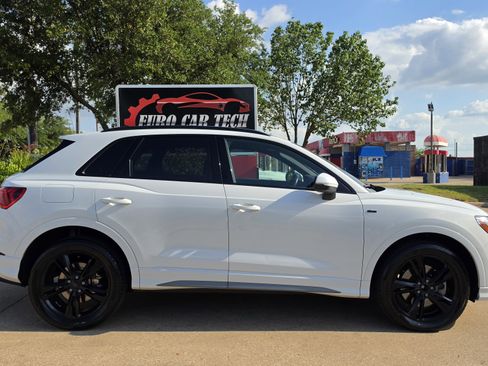 Used 2020 Audi Q3 2.0T Premium Plus w/ Premium Plus Package AWD/4WD image 7