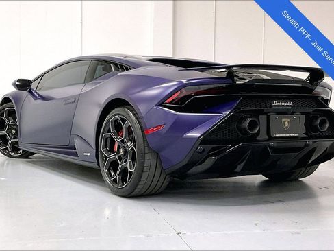 Used 2024 Lamborghini Huracan Tecnica RWD image 6