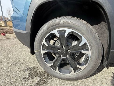 New 2026 Chevrolet Equinox LT AWD/4WD image 32