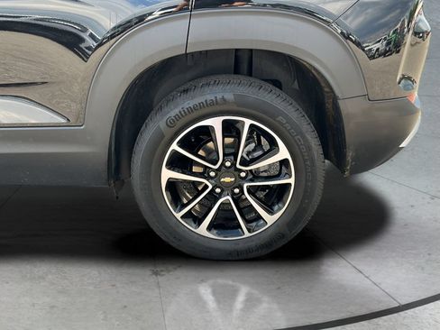Used 2025 Chevrolet TrailBlazer LT AWD/4WD image 31