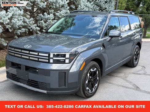 Used 2025 Hyundai Santa Fe SEL image 3