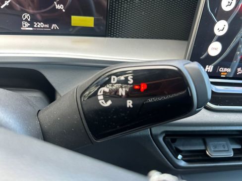 New 2026 Volkswagen Tiguan SE image 12