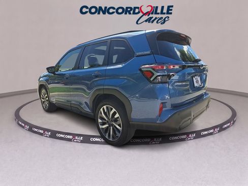 Certified 2025 Subaru Forester Touring AWD/4WD image 5