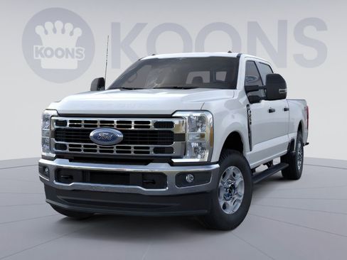 New 2026 Ford F250 XLT w/ FX4 Off-Road Package image 2