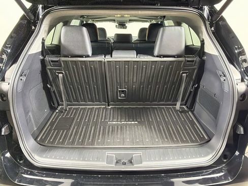 New 2026 Toyota Highlander Limited AWD/4WD image 22