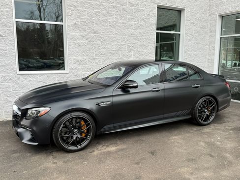 Used 2018 Mercedes-Benz E 63 AMG S image 1
