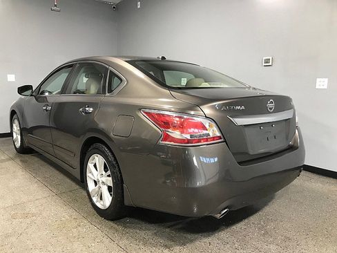 Used 2015 Nissan Altima 2.5 SL image 5