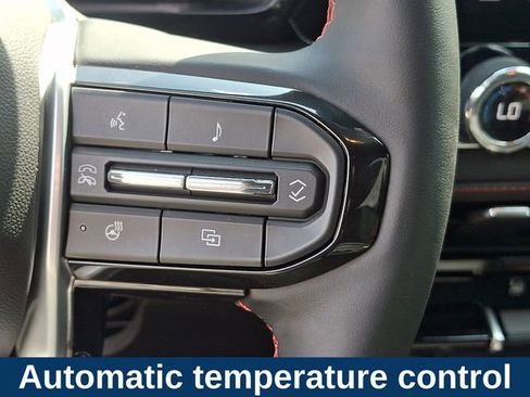 Used 2026 Chevrolet Colorado Z71 w/ Technology Package image 8