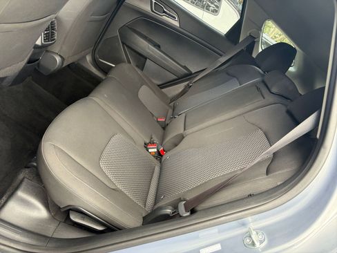 Used 2025 Kia Sportage LX FWD image 23