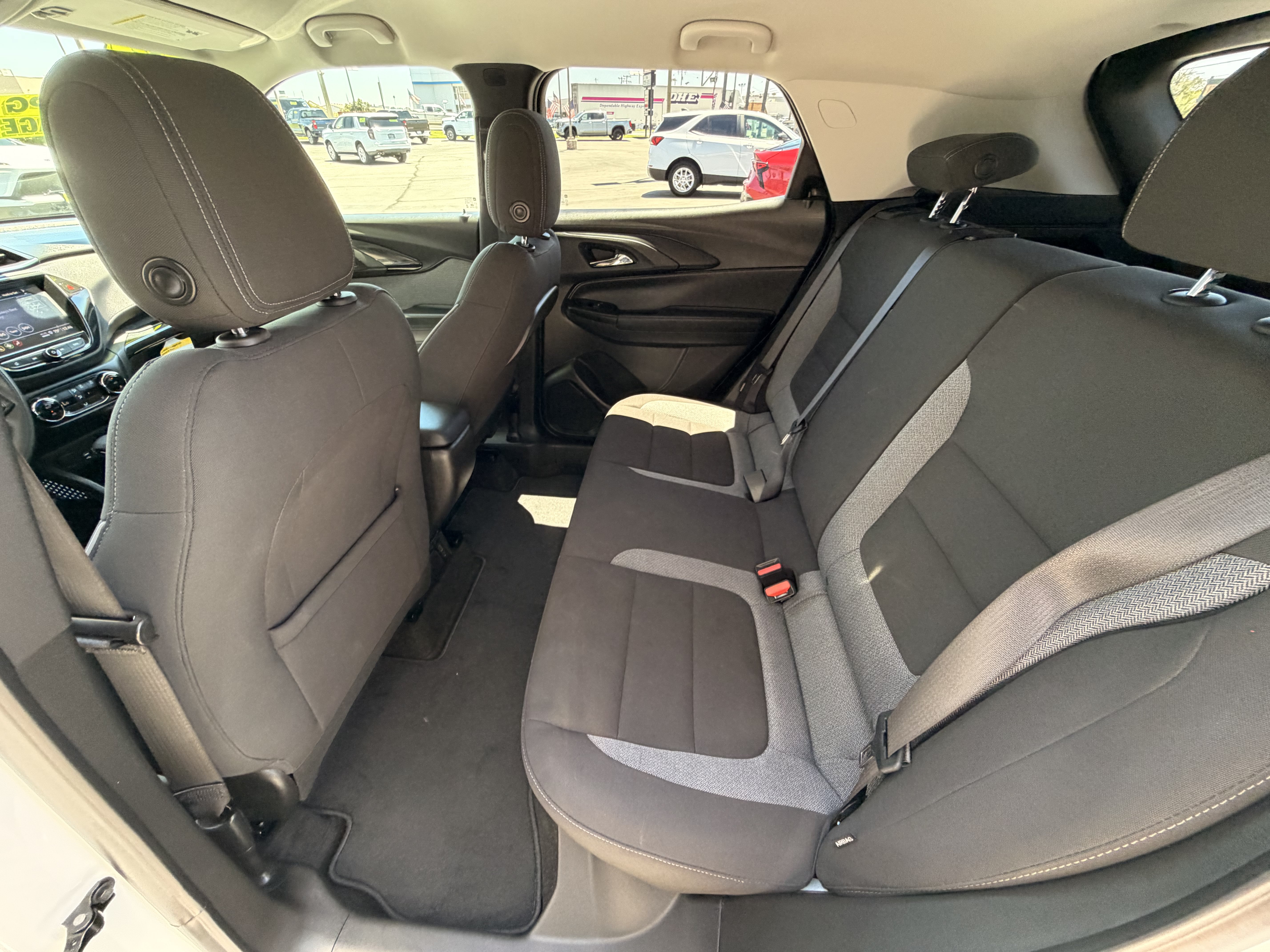 Used 2023 Chevrolet TrailBlazer LT w/ Convenience Package FWD image 20