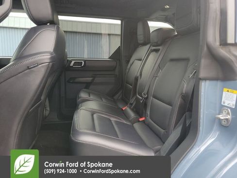 Used 2025 Ford Bronco Outer Banks image 12