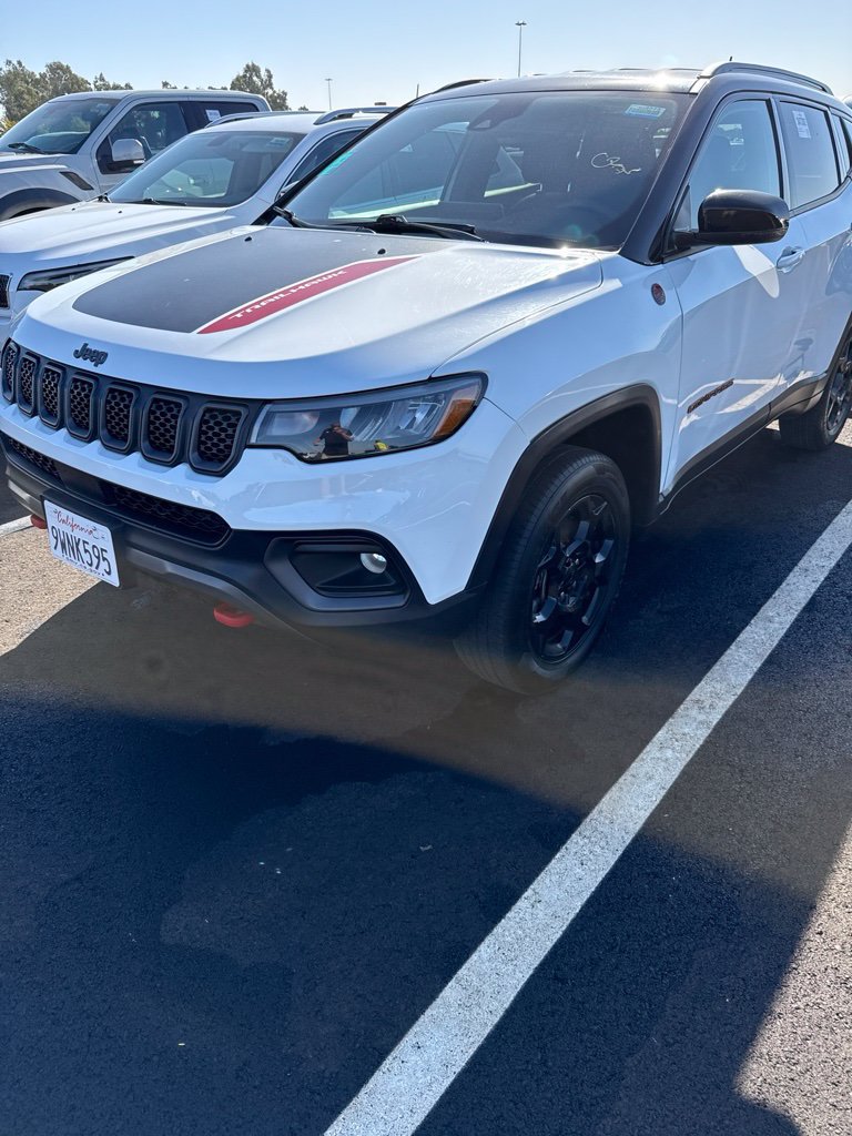 Used 2023 Jeep Compass Trailhawk AWD/4WD image 1