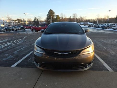 Used 2016 Chrysler 200 S image 10