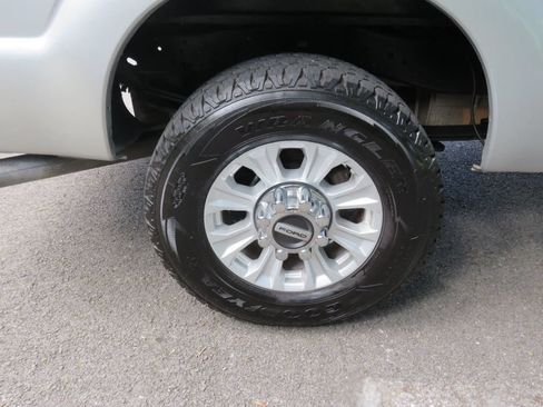 Used 2015 Ford F250 XL w/ Power Equipment Group AWD/4WD image 14
