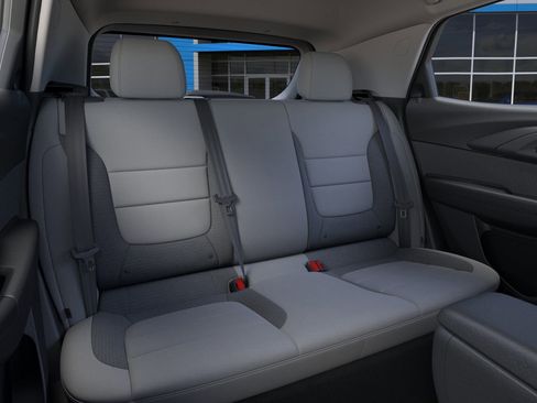 New 2026 Chevrolet TrailBlazer LT w/ LT Cold Weather Package FWD image 19