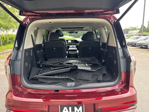 Used 2025 INFINITI QX80 Sensory AWD/4WD image 18