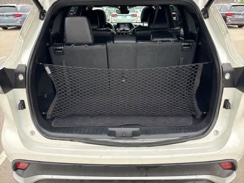 Used 2021 Toyota Highlander XSE image 26