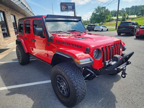 Used 2023 Jeep Wrangler Unlimited Rubicon w/ Xtreme 35 Tire Package AWD/4WD image 6