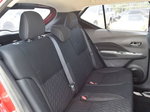 Used 2021 Nissan Kicks SV FWD image 21