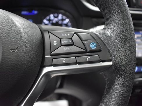 Used 2020 Nissan Rogue SL w/ Premium Package image 31