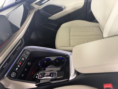 Certified 2025 Audi Q5 Premium w/ Convenience Package AWD/4WD image 18