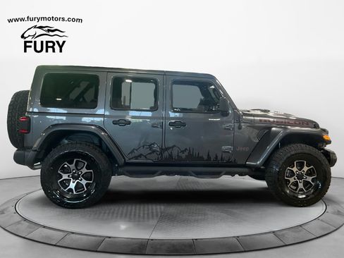 Used 2018 Jeep Wrangler Unlimited Rubicon AWD/4WD image 2