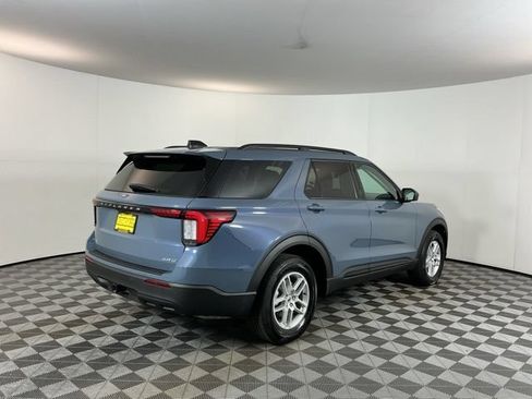 Used 2026 Ford Explorer Active AWD/4WD image 5