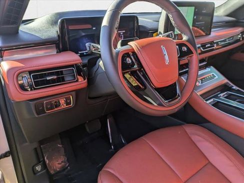 New 2025 Lincoln Aviator Reserve w/ Illumination Package image 3
