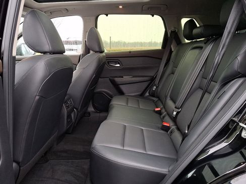 Certified 2023 Nissan Rogue SV w/ SV Premium B Package image 11