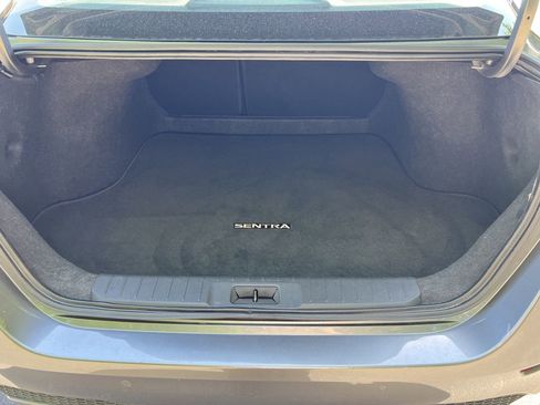 Used 2025 Nissan Sentra SV FWD image 17