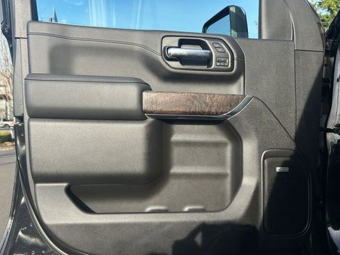 Used 2022 GMC Sierra 3500 Denali image 22