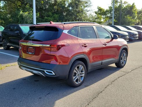 Used 2023 Kia Seltos S w/ Navigation Package AWD/4WD image 6