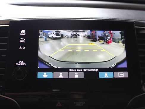 Used 2023 Honda Passport TrailSport image 18