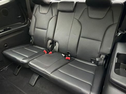 Used 2025 Kia Telluride SX Prestige image 17