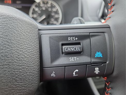 Used 2026 Nissan Rogue SV AWD/4WD image 18