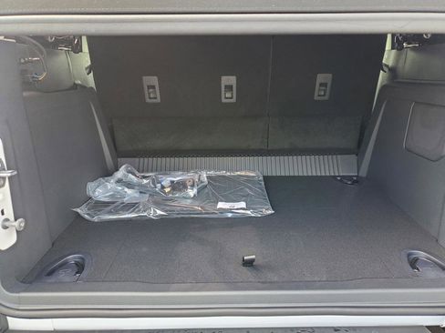 New 2025 Ford Bronco Big Bend image 9