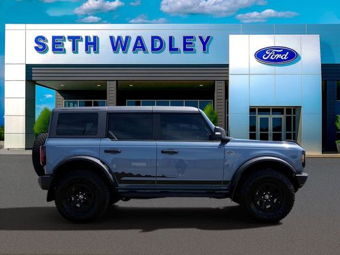 Certified 2024 Ford Bronco Wildtrak AWD/4WD image 2