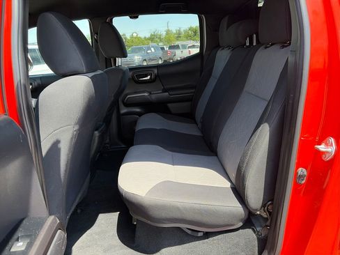 Used 2023 Toyota Tacoma TRD Sport w/ Black Out Package (TMS) AWD/4WD image 27