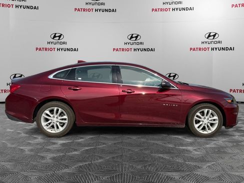 Used 2016 Chevrolet Malibu LT FWD image 2