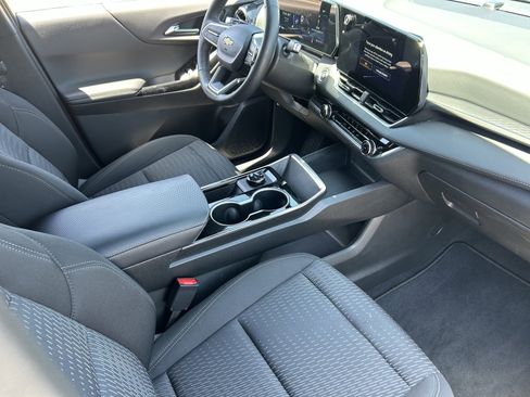 Certified 2026 Chevrolet Equinox LT FWD image 13