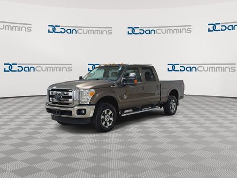 Used 2015 Ford F250 Lariat w/ Lariat Interior Package AWD/4WD image 5