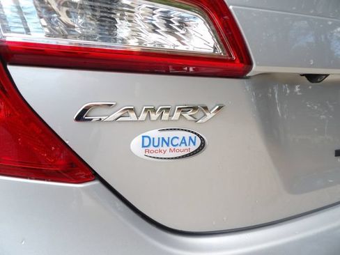 Used 2014 Toyota Camry SE w/ Fleet Convenience Package FWD image 10