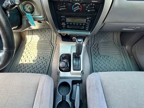 Used 2002 Toyota 4Runner SR5 AWD/4WD image 13