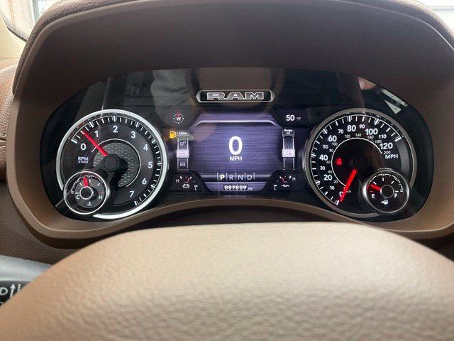 Used 2020 RAM 1500 Laramie AWD/4WD image 8