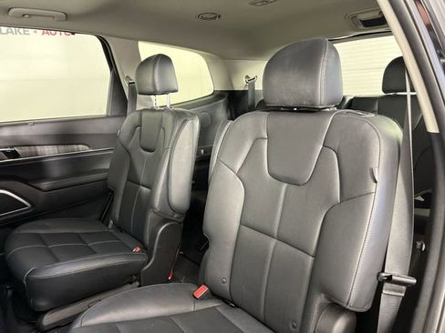 Certified 2023 Kia Telluride EX w/ EX Captain's Chair Package image 23