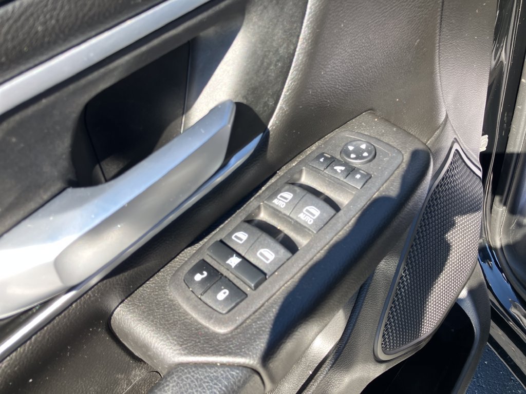 Used 2023 RAM 1500 Big Horn AWD/4WD image 13