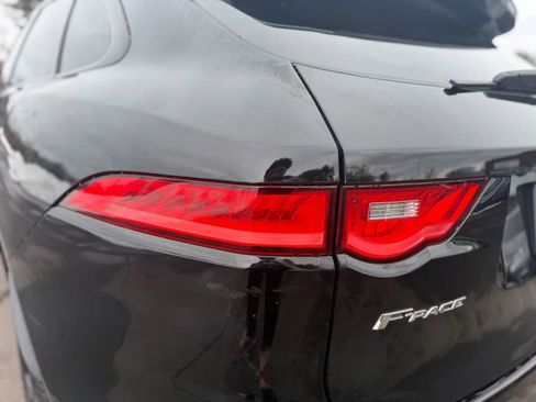 Used 2019 Jaguar F-PACE Prestige image 37